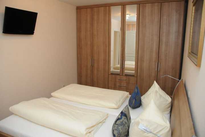 Room 10 of 58