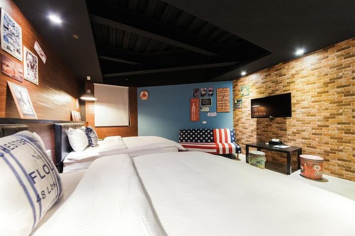 Room 6 of 56