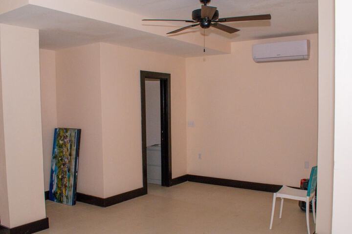 Room 8 of 16