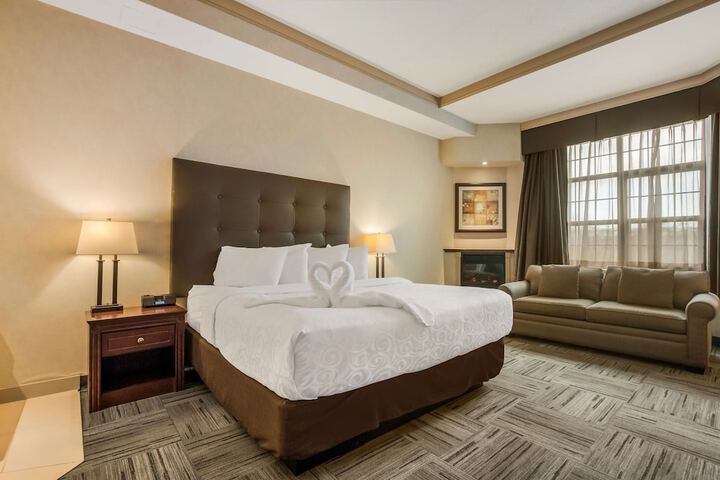 1 Queen Bed Sofa Bed Refrigerator WiFi Full Breakfast (4 of 31)