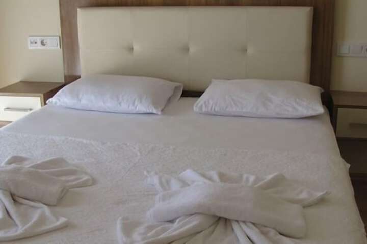 Room 8 of 41