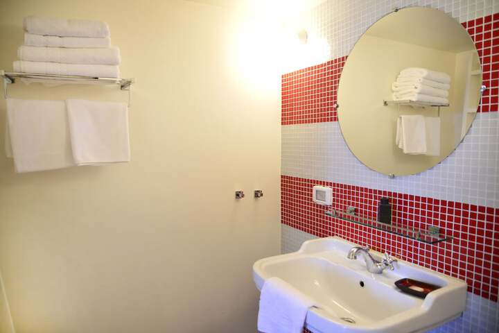 Room 22 of 63