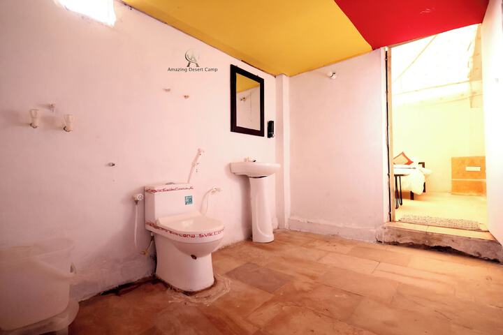 Room 17 of 29