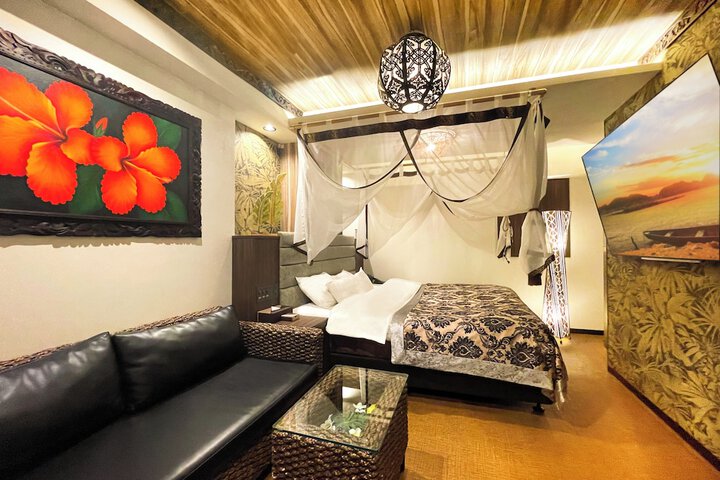 Room 14 of 40