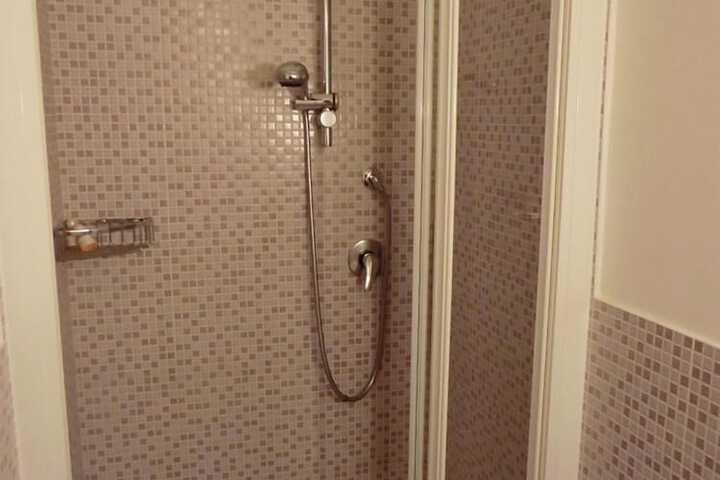 Room 22 of 35