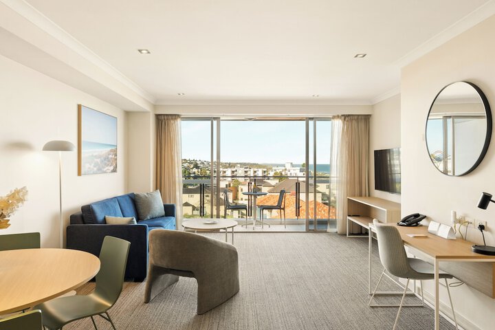 Room 30 of 44