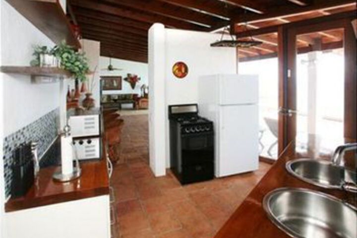Room 15 of 28