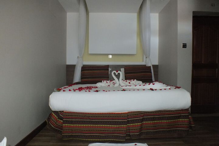 Room 3 of 13