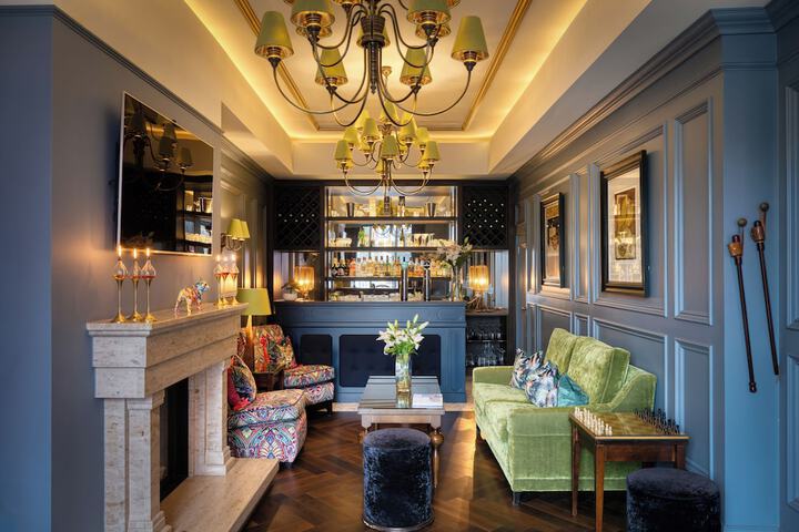 Hotel Lobby