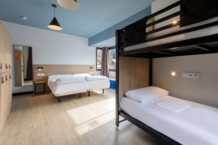 Room 10 of 55