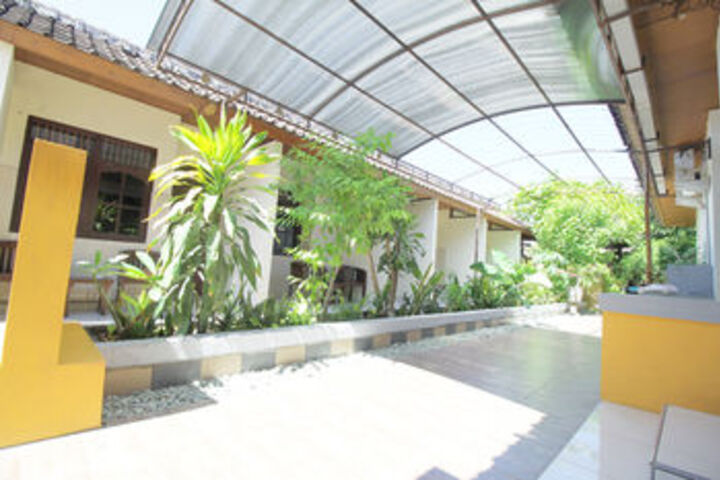 Terrace/Patio 28 of 29