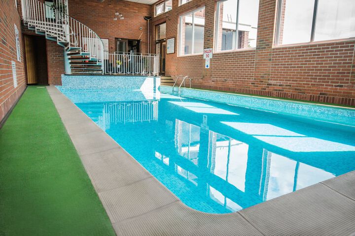 Pool 32 of 61