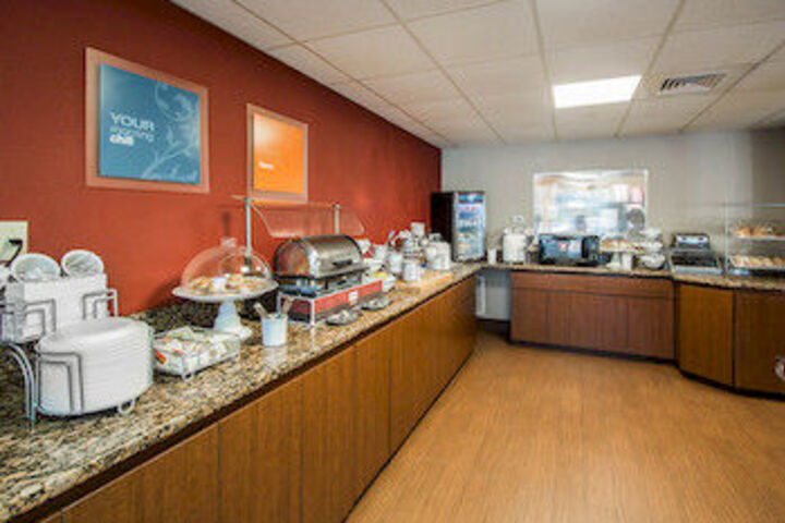 Breakfast/Coffee Service 5 of 45