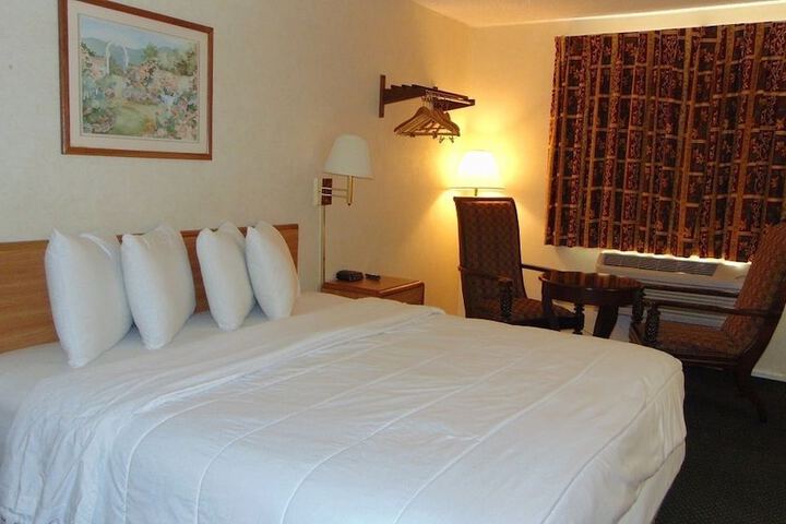 Room 3 of 20