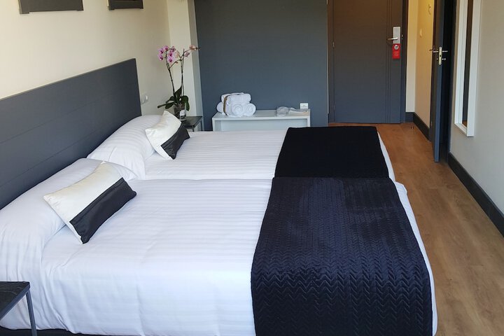 Room 10 of 43