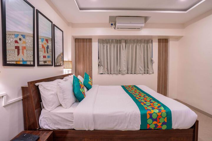 Room 8 of 31