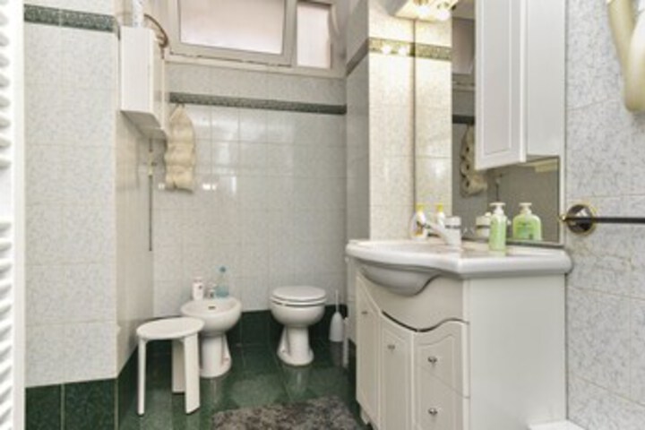 Room 3 of 22