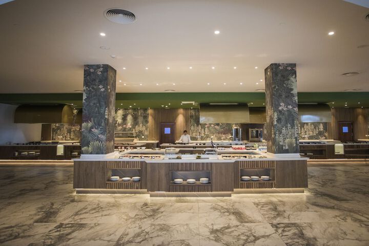 Dining 76 of 122