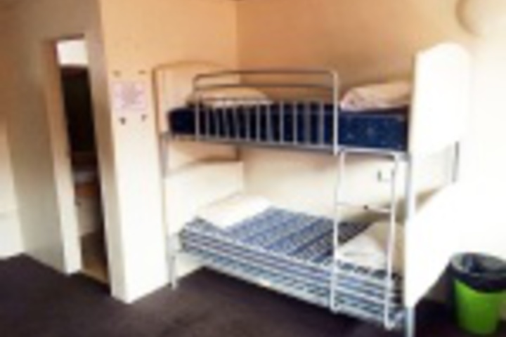 Room 65 of 192