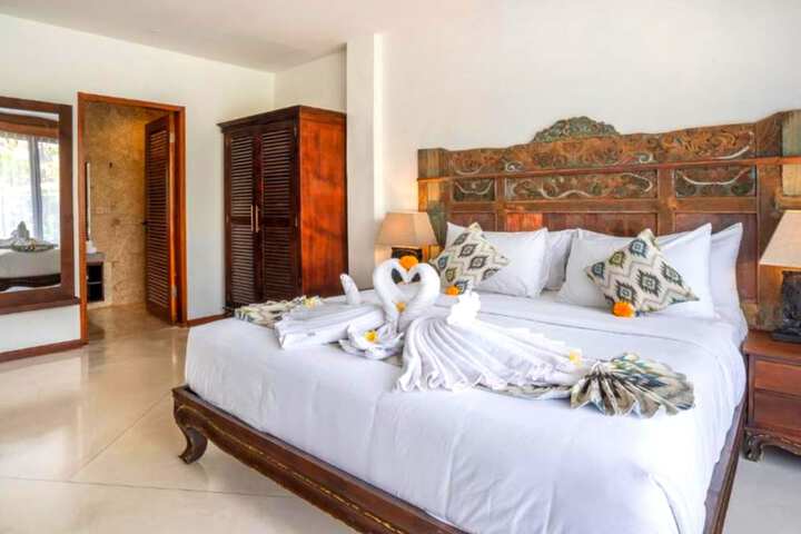 Room 45 of 185