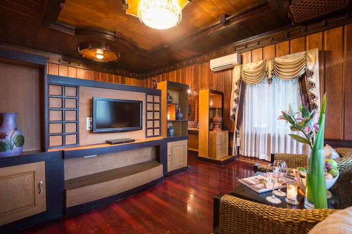 Room 105 of 181