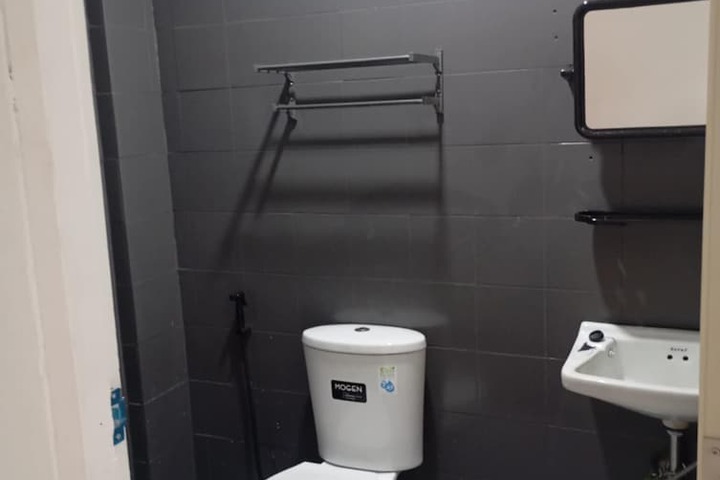Room 14 of 17