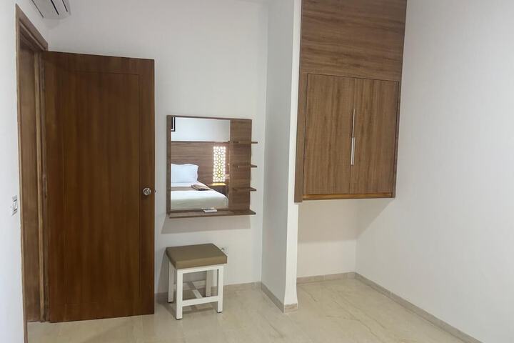 Room 35 of 68