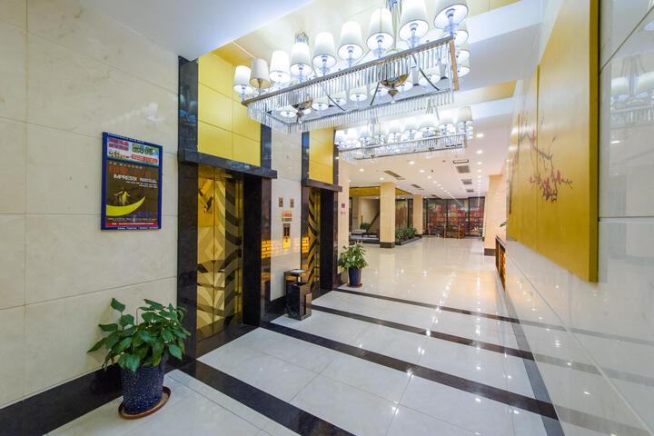 Hotel Interior 13 of 27