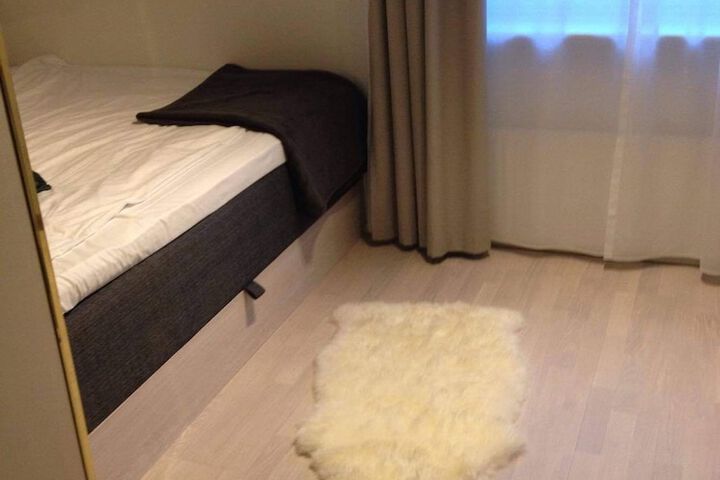 Room 5 of 60