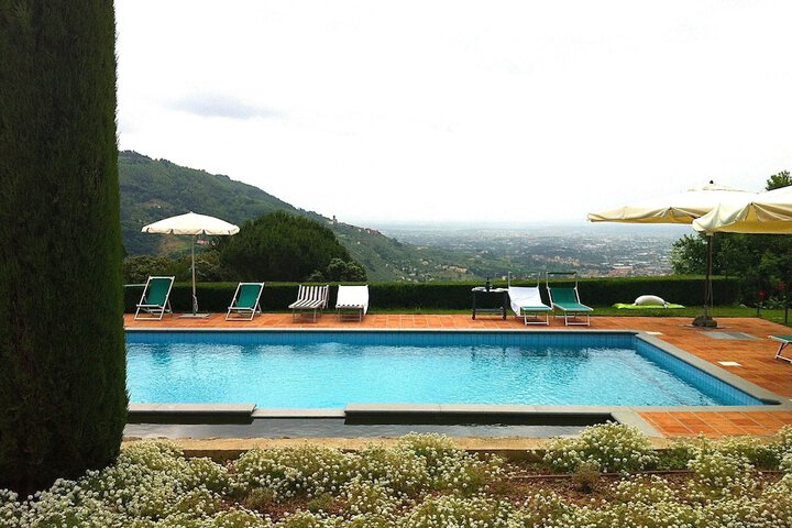 Pool 41 of 78