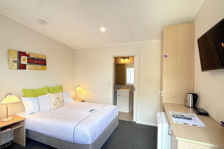 Room 18 of 61