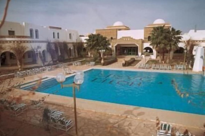 Pool Hotel