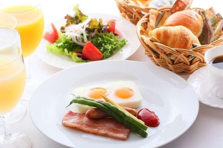 Breakfast/Coffee Service 82 of 84