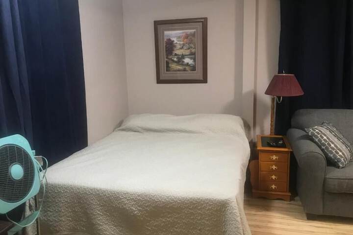 Room 27 of 117