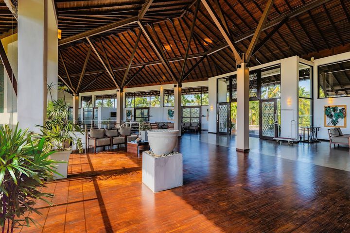 Lobby Photos