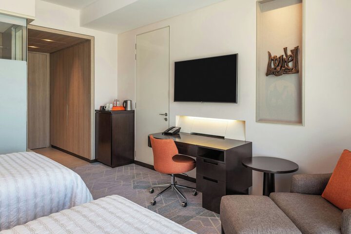 Room 27 of 111