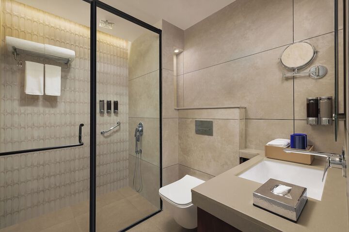 Room 15 of 17