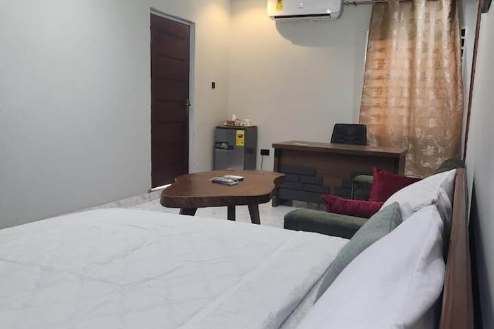 Room 15 of 23