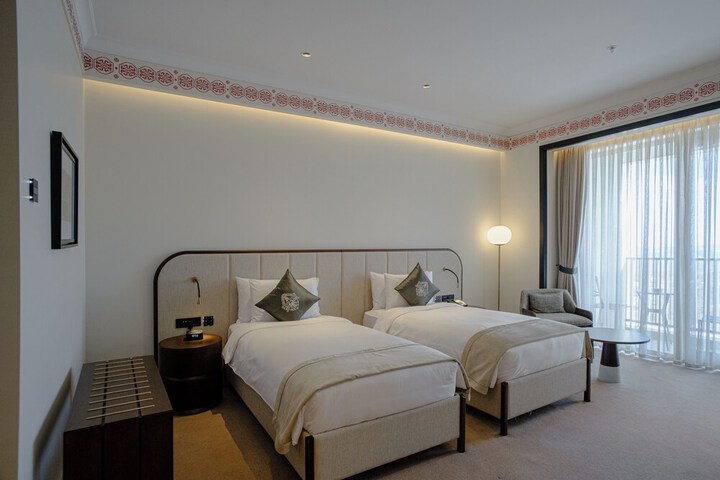 Room 15 of 95