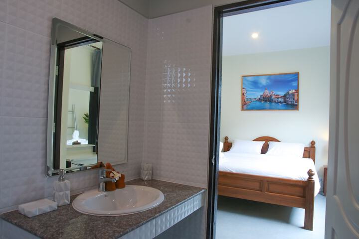 Room 7 of 21