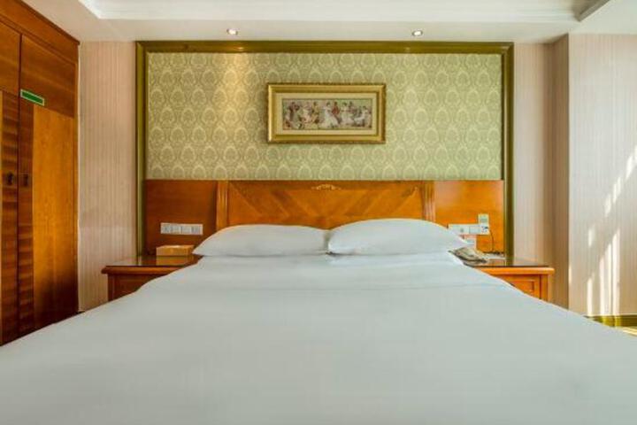 Room 15 of 45