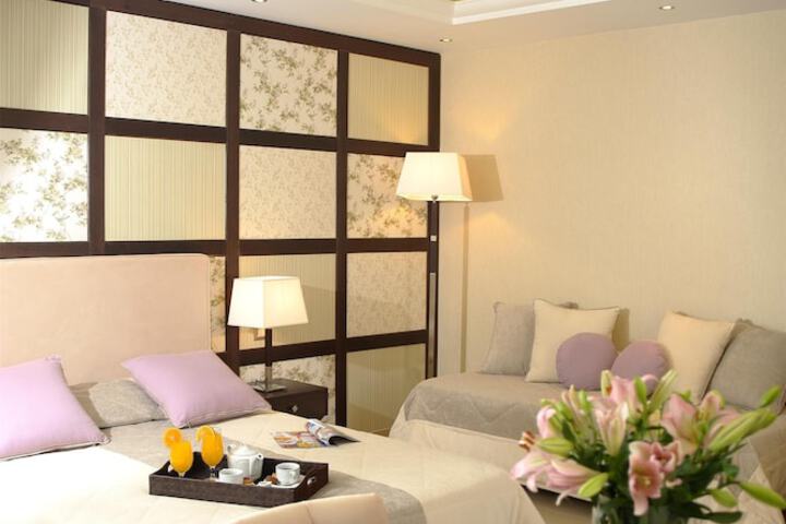 Room 40 of 357