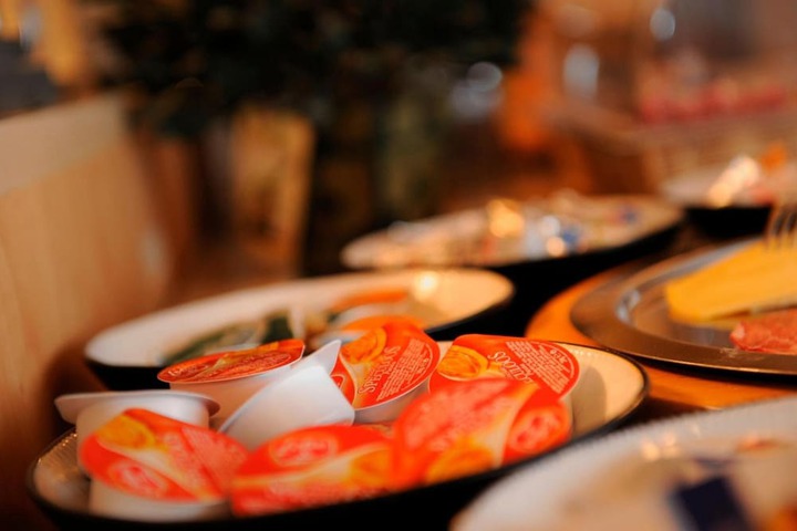 Dining 25 of 31