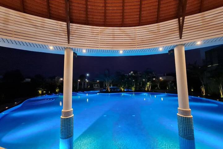 Pool 157 of 313