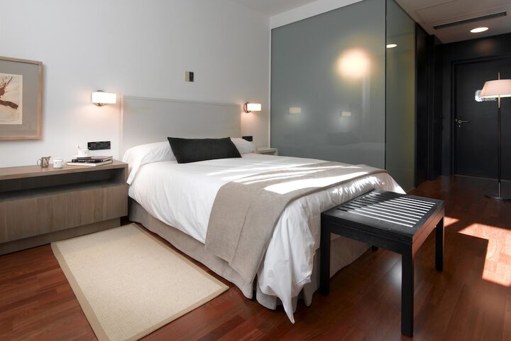 Room 12 of 56