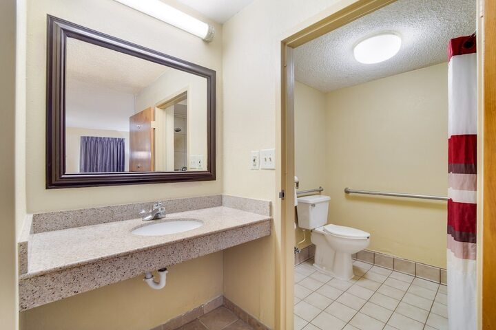 ADA Accessible Deluxe King with Roll in Shower (6 of 11)