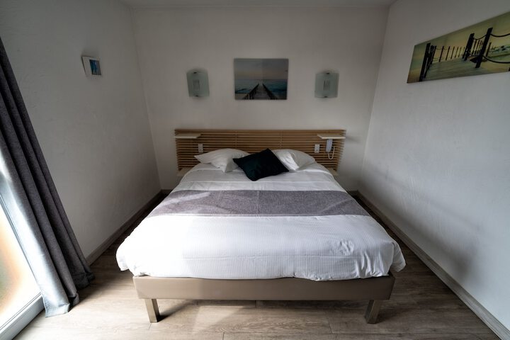 Room 11 of 41