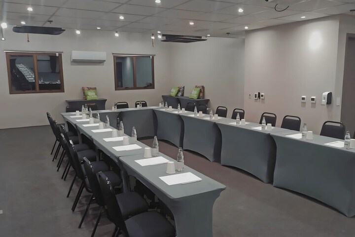 Ballroom/Hall 49 of 62