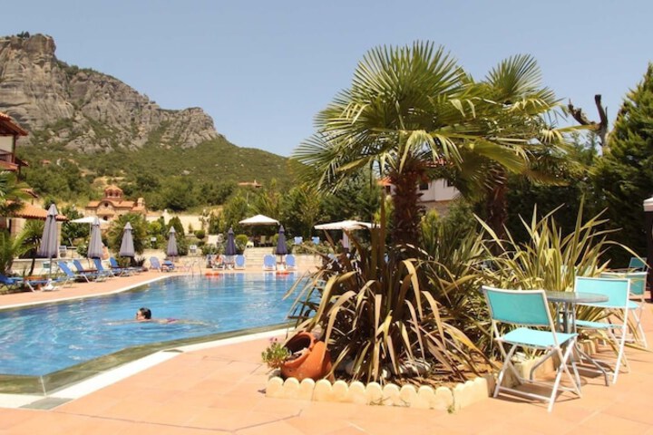 Pool Hotel