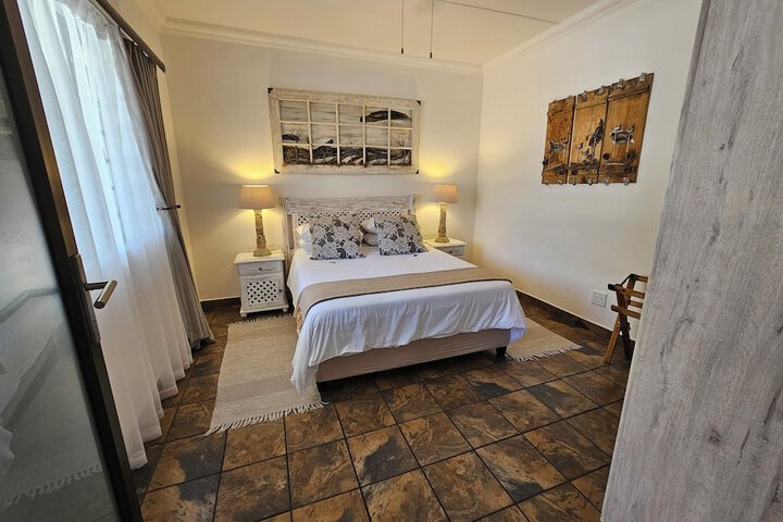 Room 9 of 181